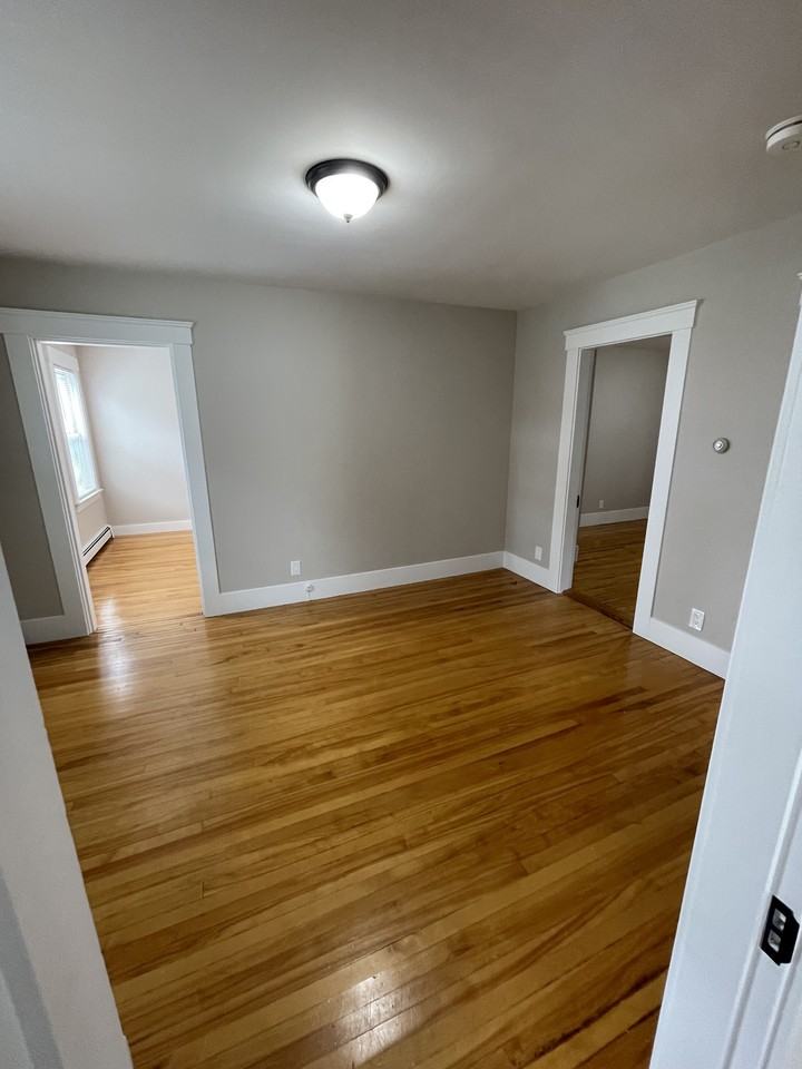 11 Park St #1 - Photo 5 of 18