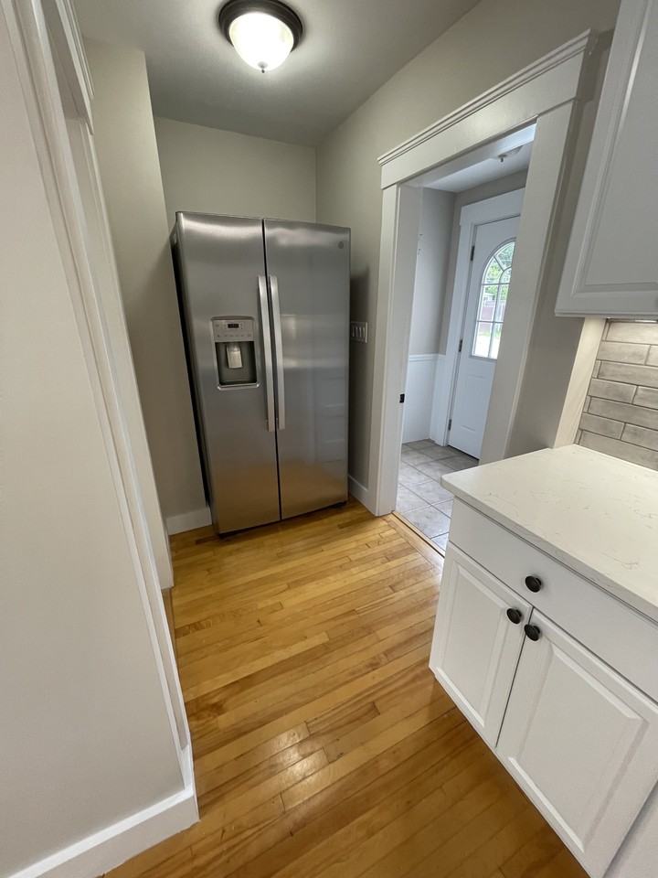 11 Park St #1 - Photo 6 of 18