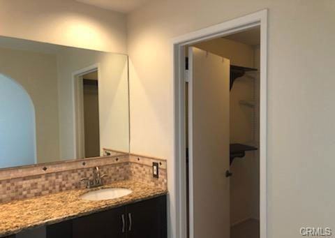 3 Clove Blossom - Photo 3 of 8