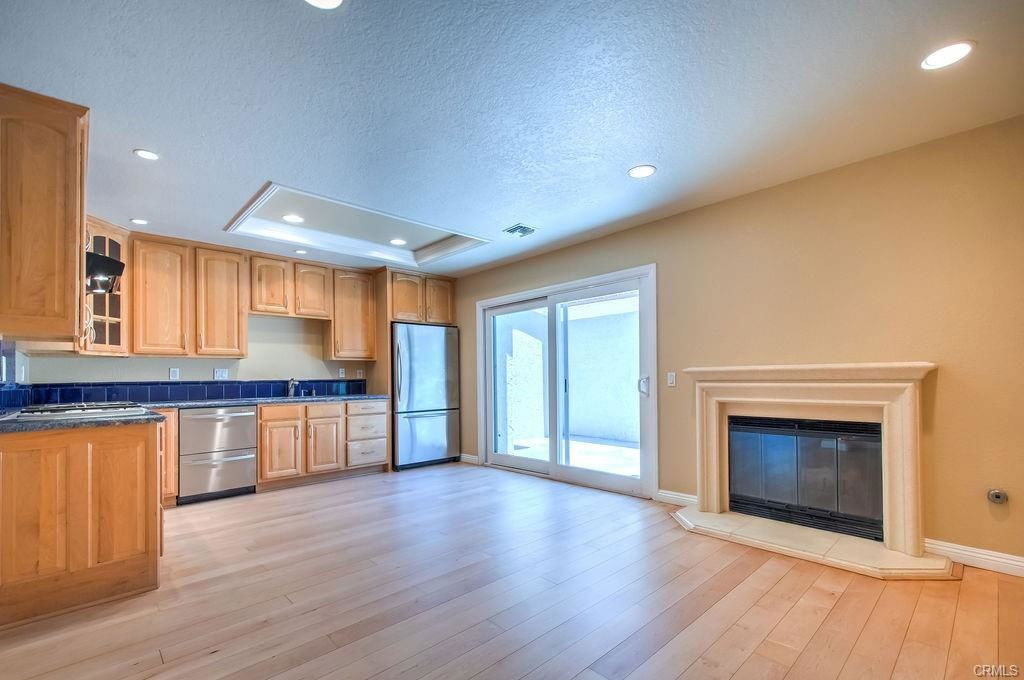 559 Springbrook N #31 - Photo 2 of 8