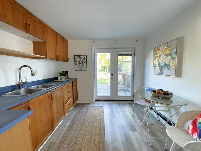 198 Barrie Rd. - Photo 2 of 36