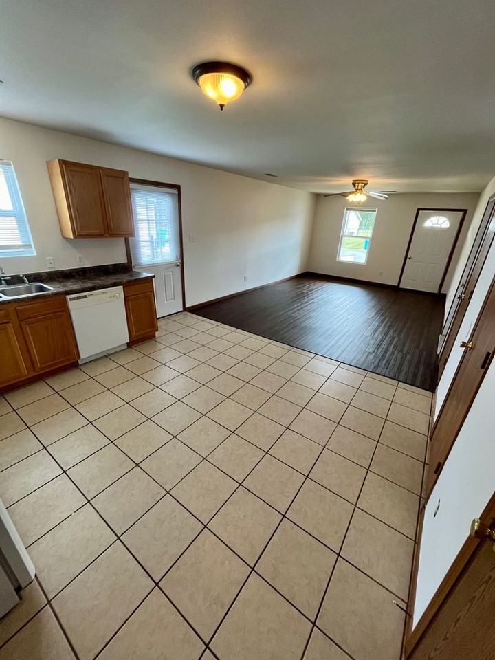 46 Montee Ln - Photo 3 of 8