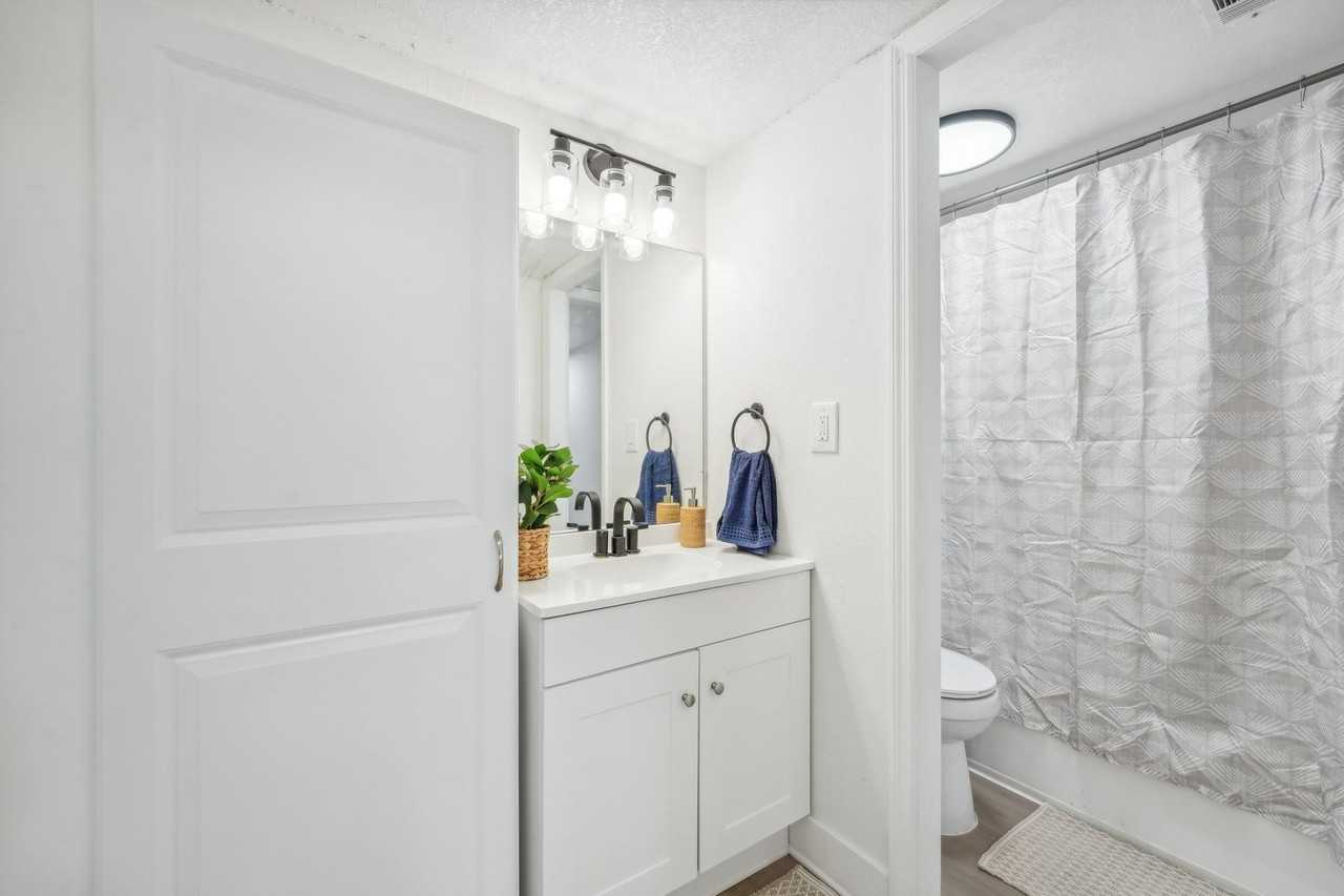 Atlas at Bay Point - Photo 5 of 26