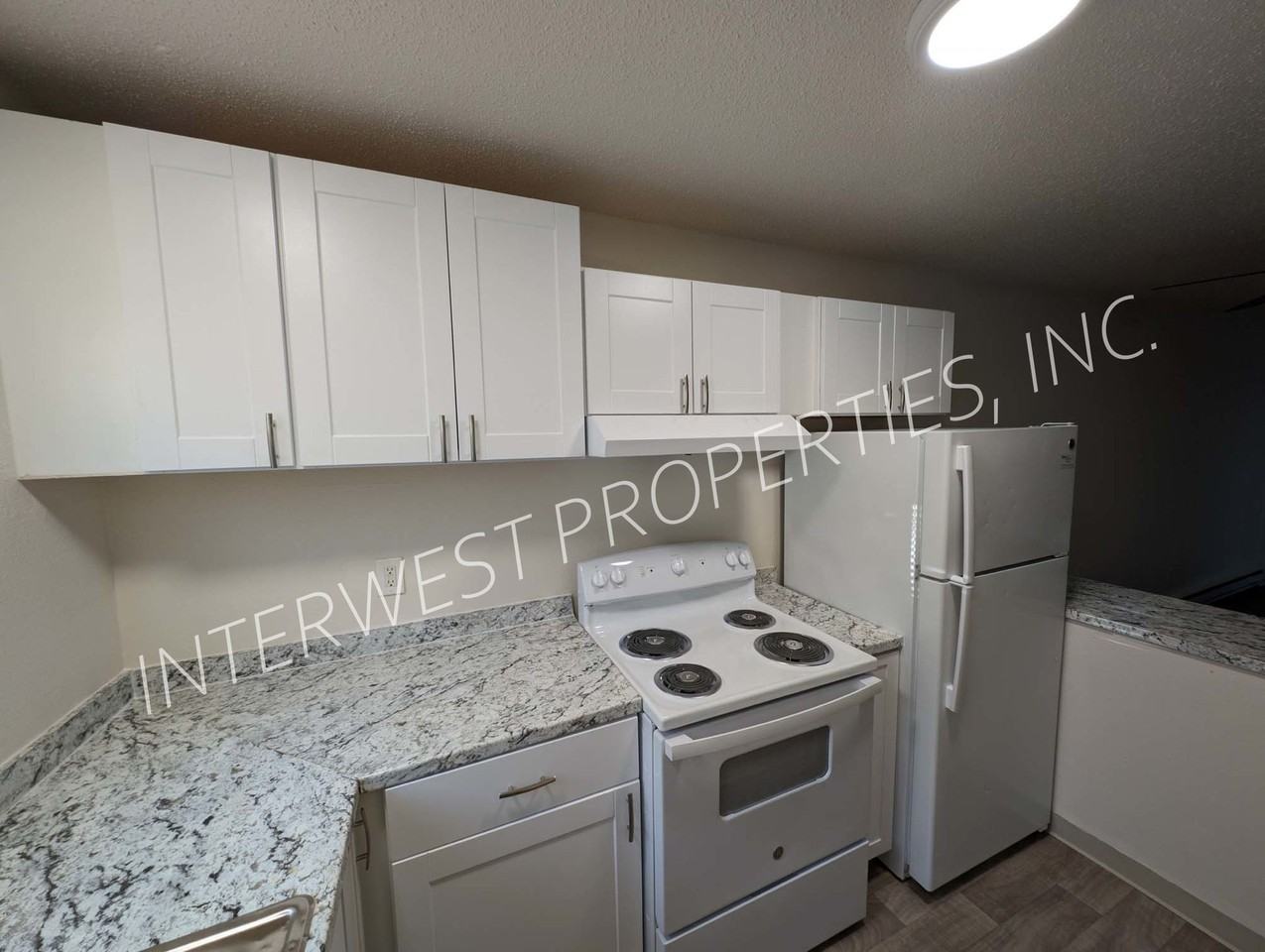 Regency Townhomes - Photo 7 of 12