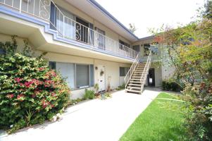 featured image of 121 W Arrellaga St