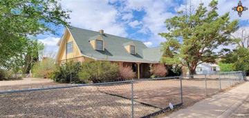 featured image of 901 W 14th St