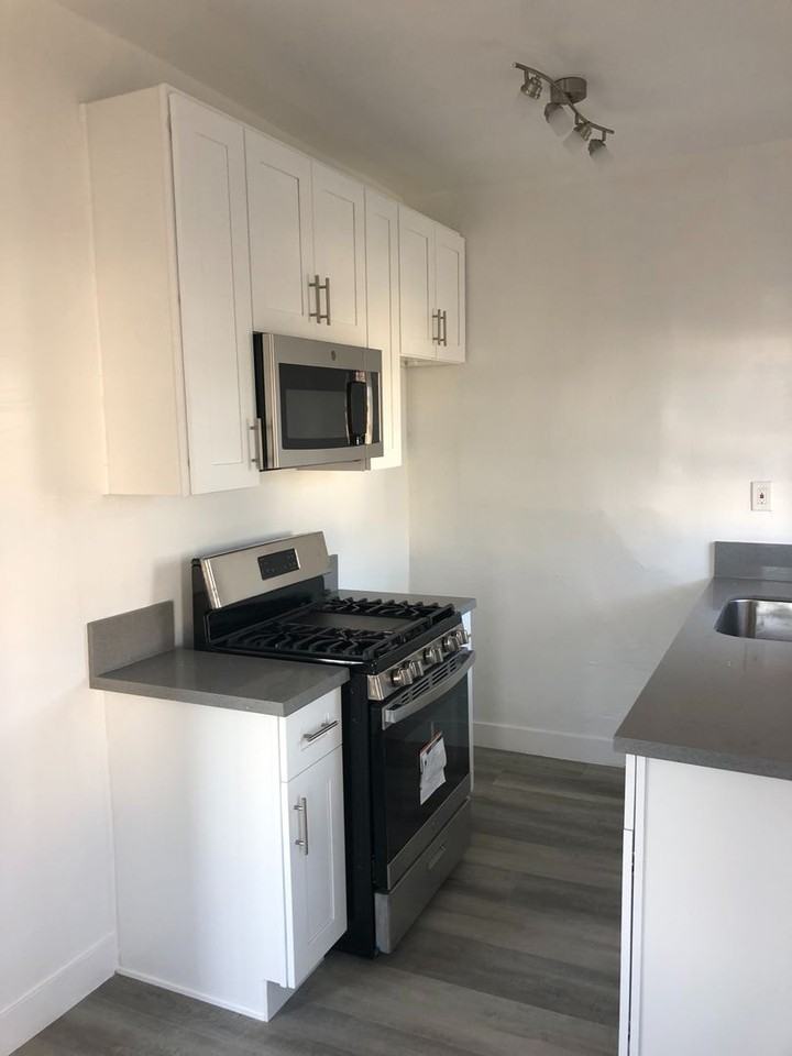 Welcome to 1443 Bonnie Brae Apartments – Classic Style Meets Modern Convenience! - Photo 5 of 37