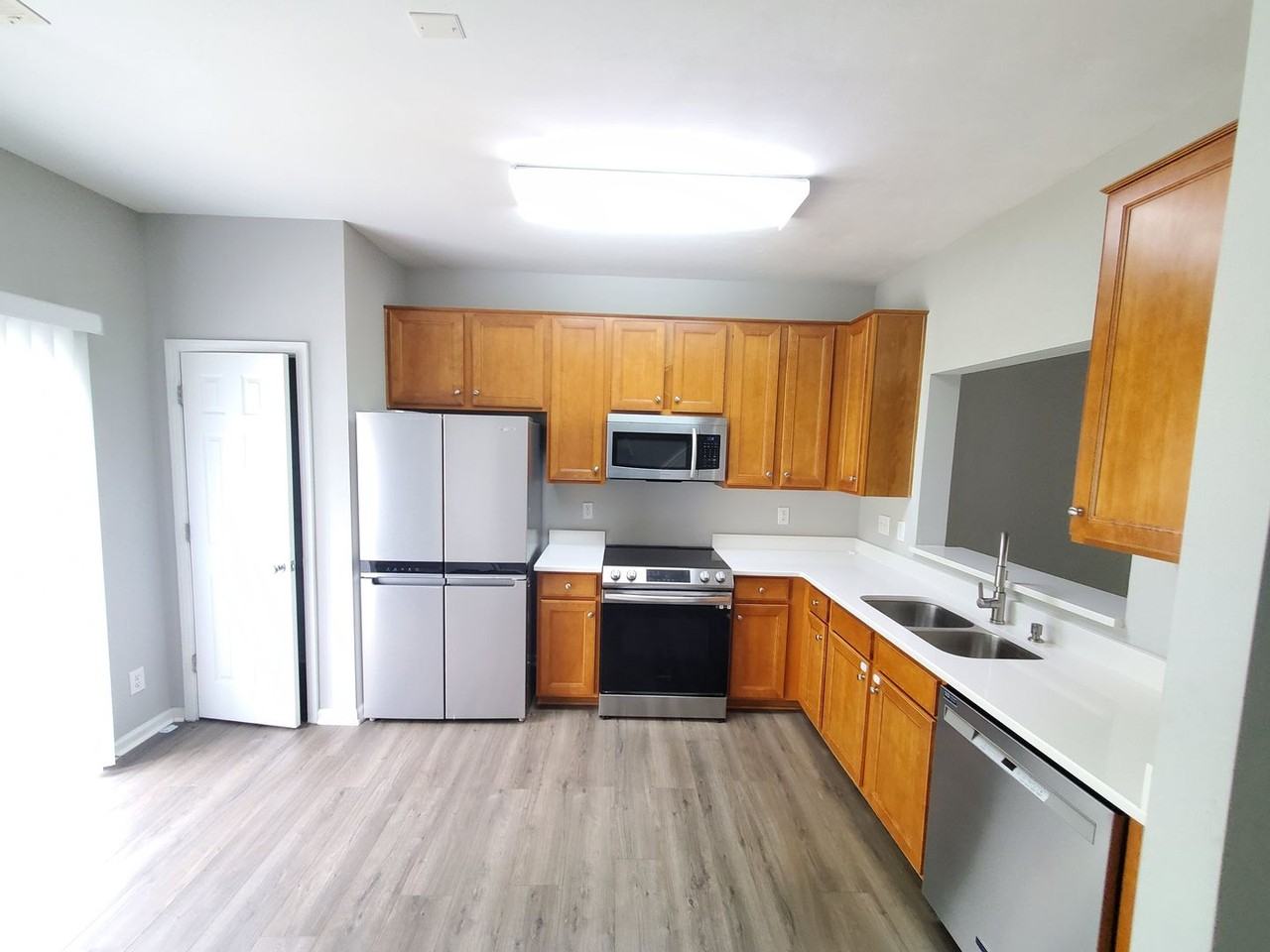 3031 Summerfield Ridge Ln - Photo 5 of 15