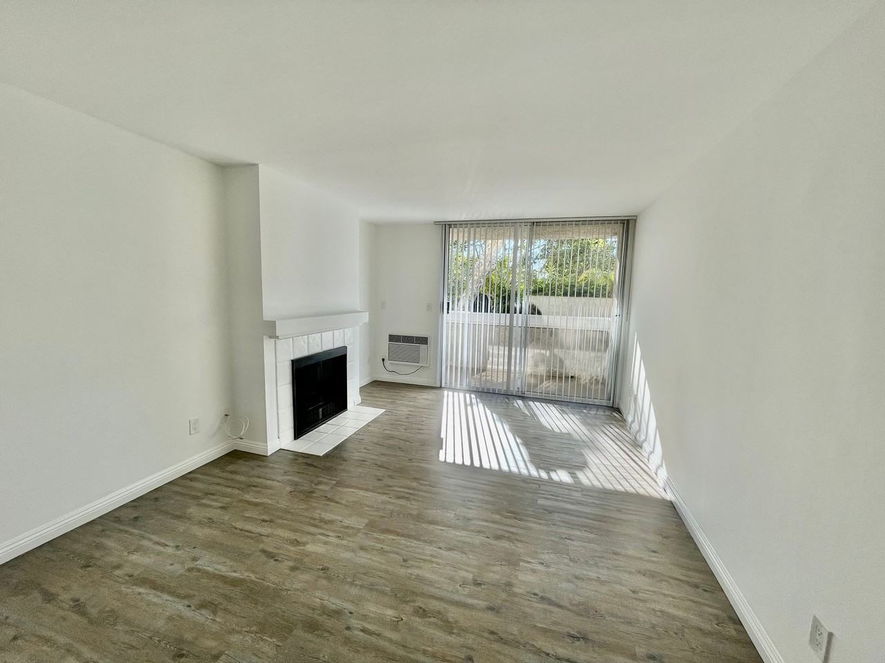 Oxford Villa Apartments - Photo 5 of 6