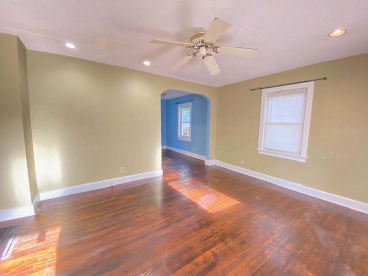 3308 Hyde Cir - Photo 3 of 19