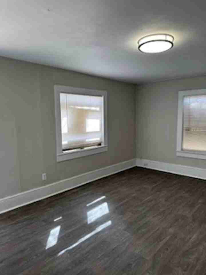 48 Williams St - Photo 2 of 13