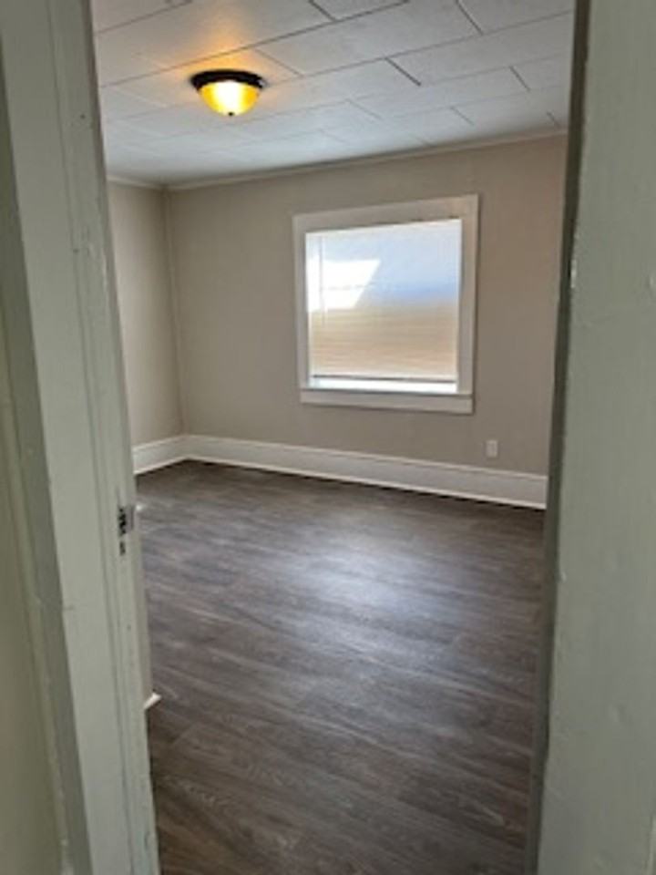 48 Williams St - Photo 3 of 13