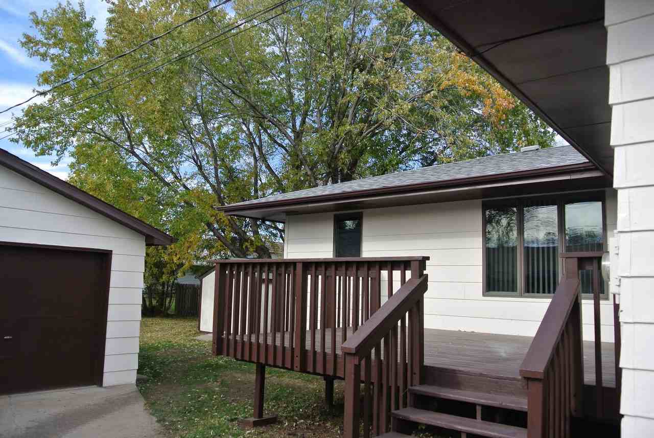1500 Main St S - Photo 3 of 14
