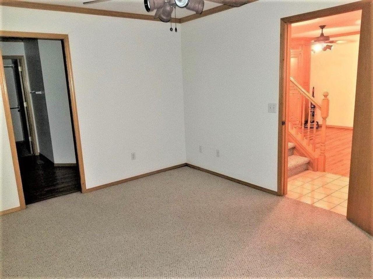 9761 E Plentywood Rd - Photo 4 of 14