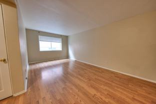 3508-10 Russell Boulevard - Photo 1 of 1