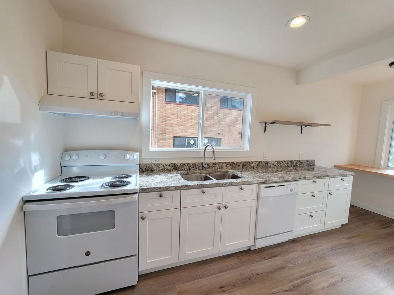 roos8609 - Photo 2 of 23