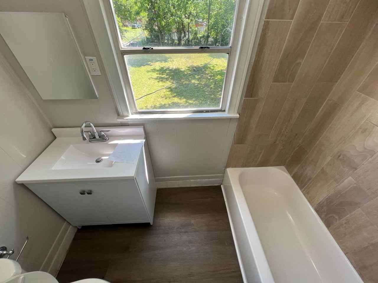 1312 S 30th St - Photo 7 of 13