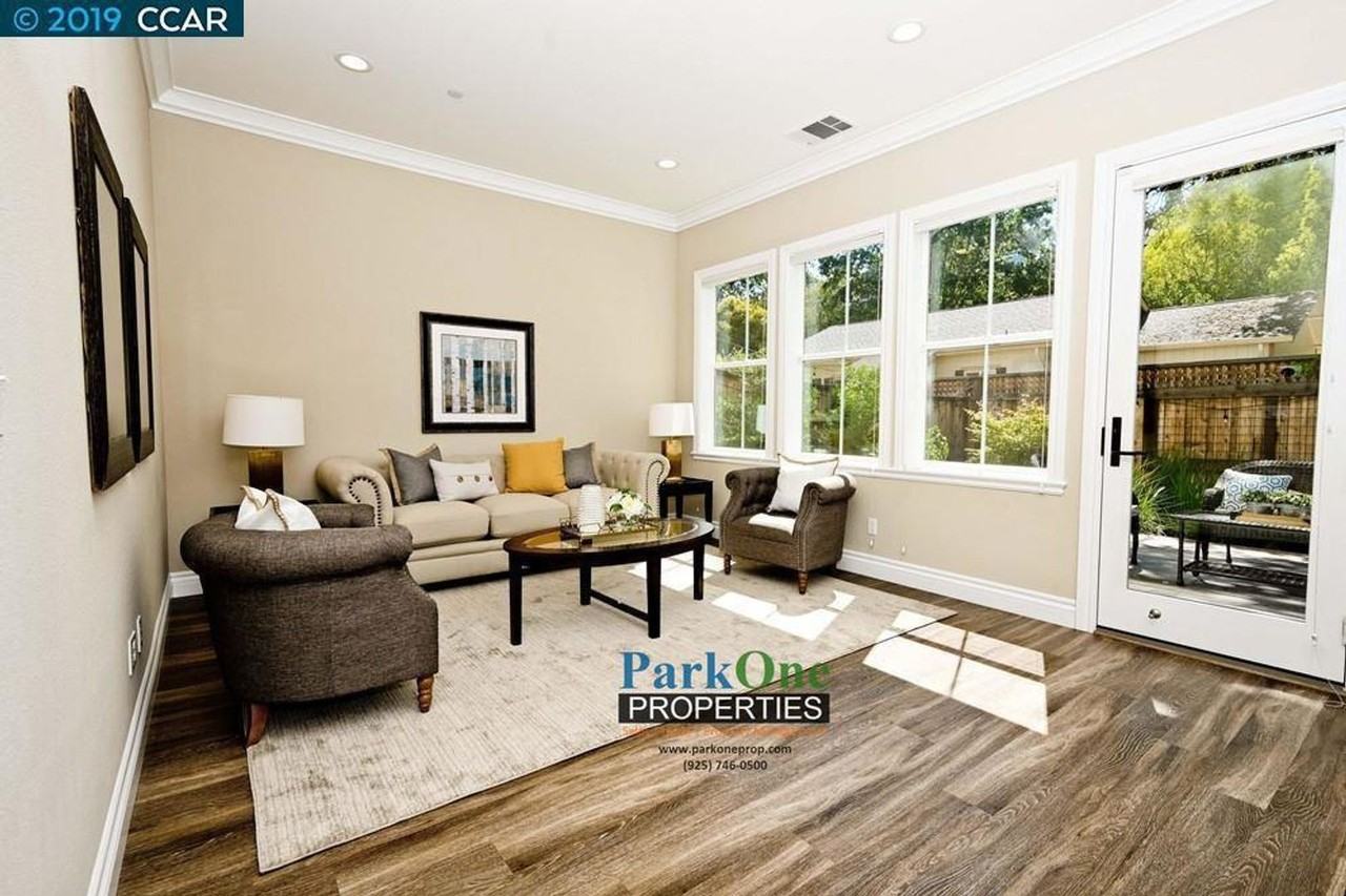 172 Westborough Ln - Photo 3 of 31