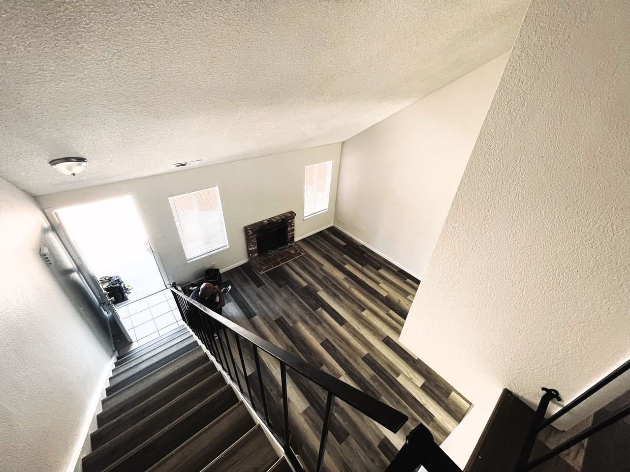 627 Lassen Way - Photo 7 of 15