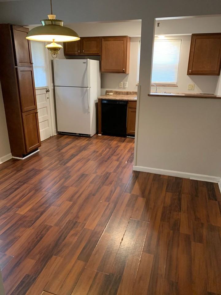 1145 Jennie Ln - Photo 3 of 32