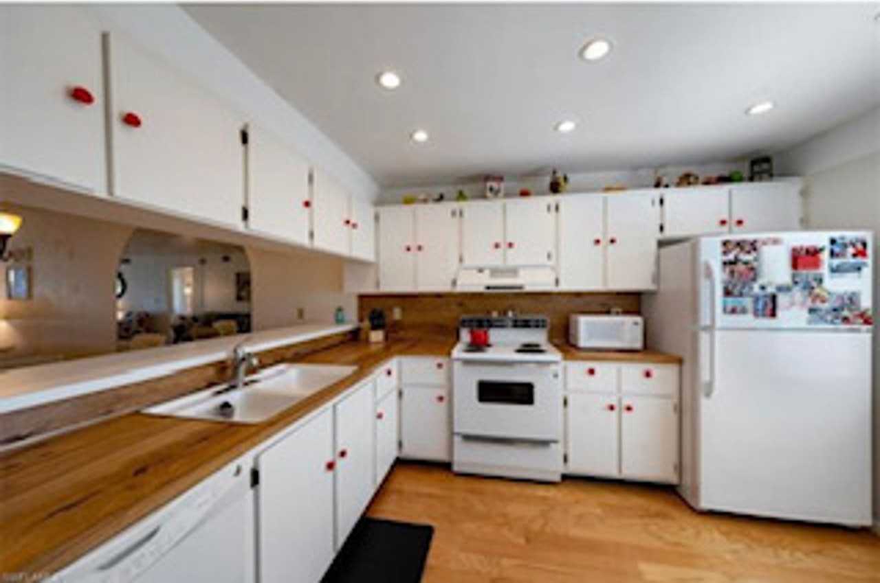 3607 Arctic Cir - Photo 3 of 15