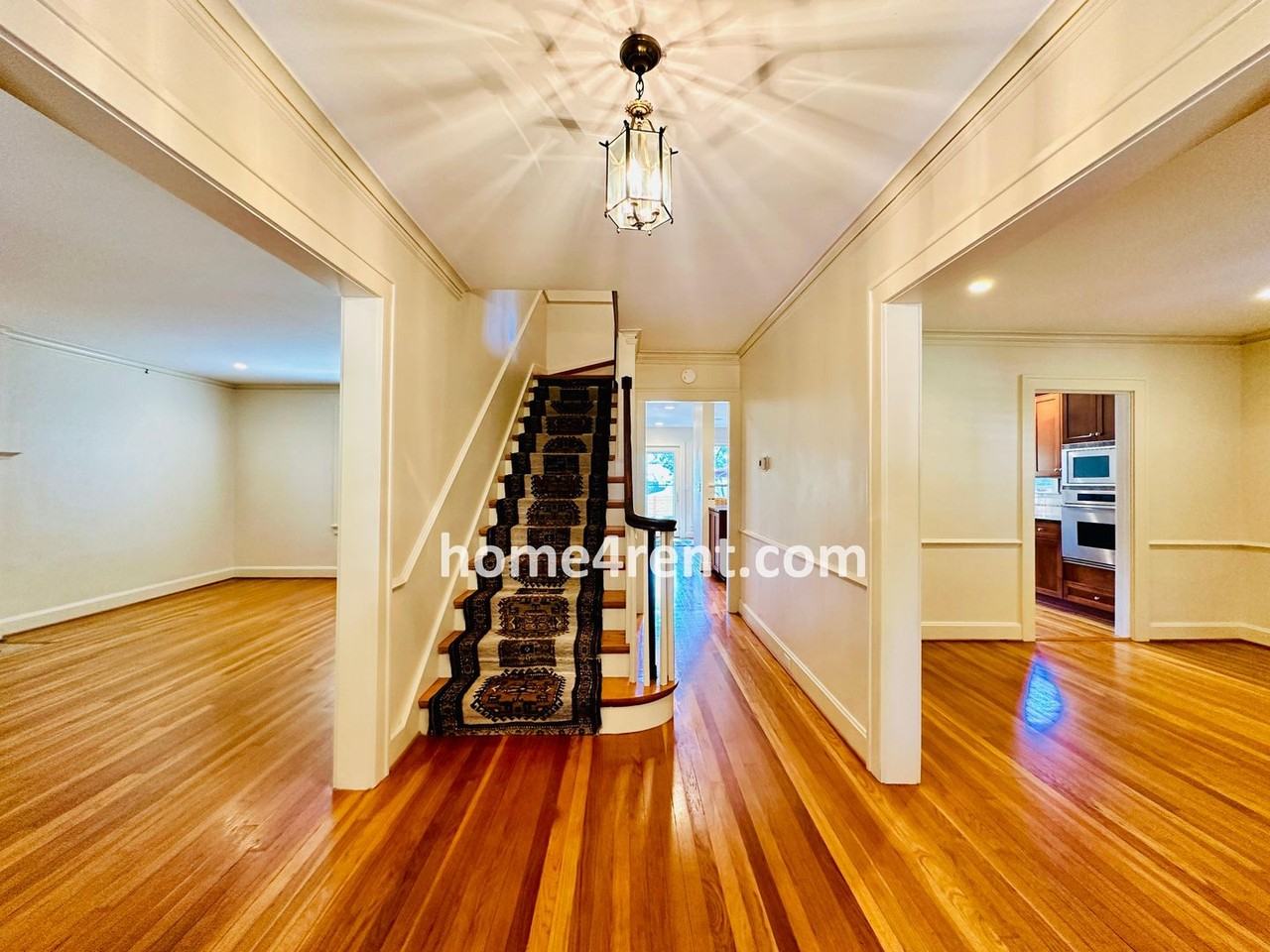 211 W 66th St - Photo 3 of 43