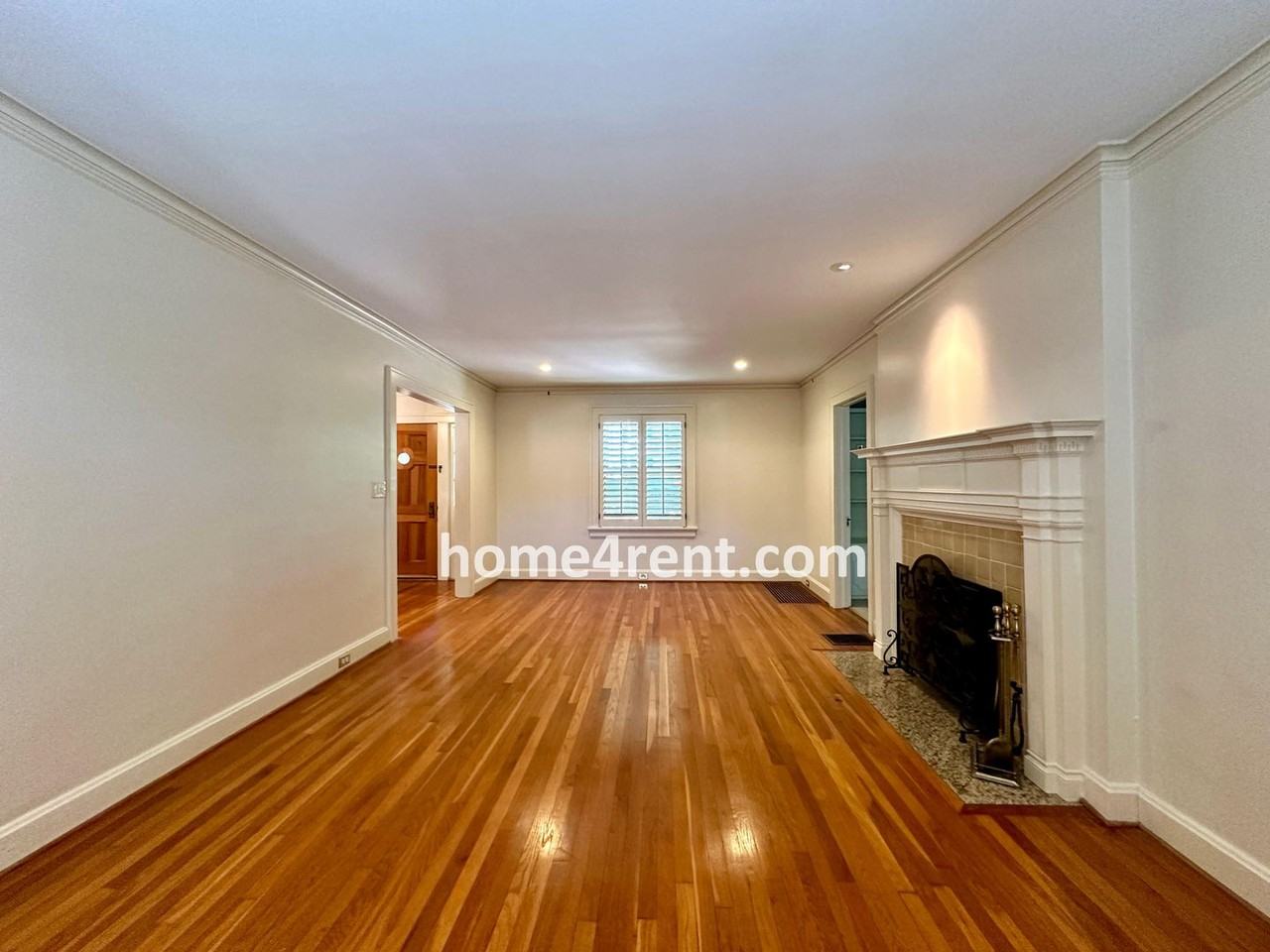 211 W 66th St - Photo 7 of 43