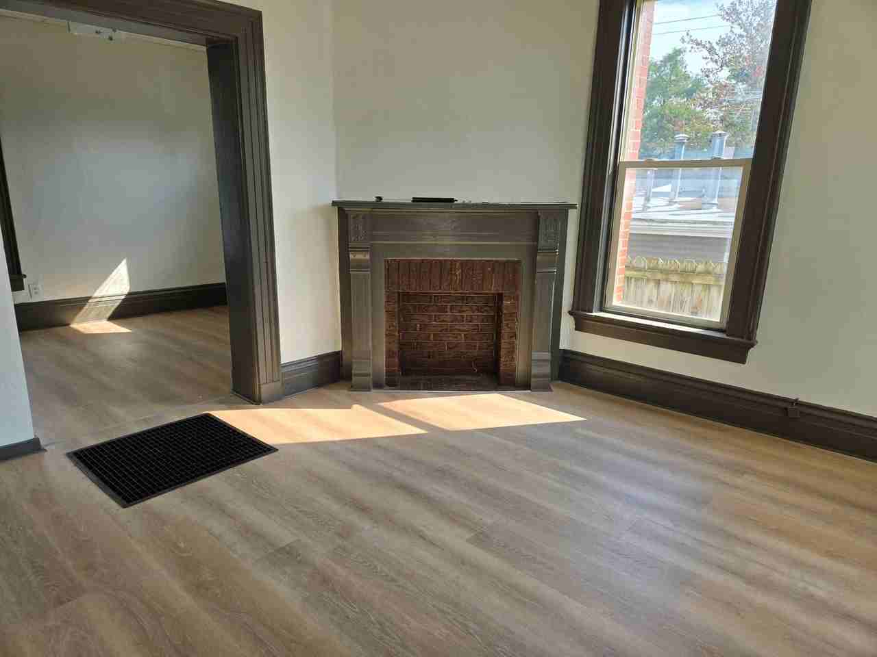 206 Pleasant St - Photo 2 of 13