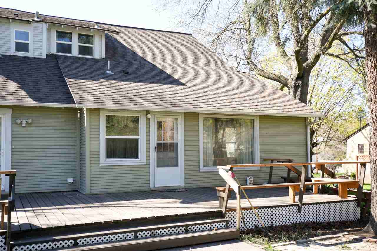 1323 Walla Walla Ave - Photo 3 of 16