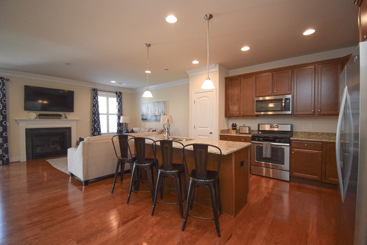 21605 Cordova Pl - Photo 4 of 20