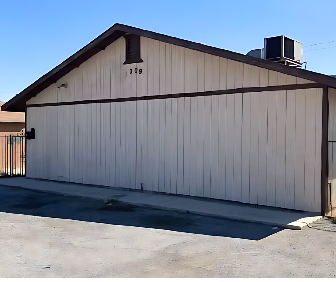 1309 E Cartier Ave - Photo 2 of 17