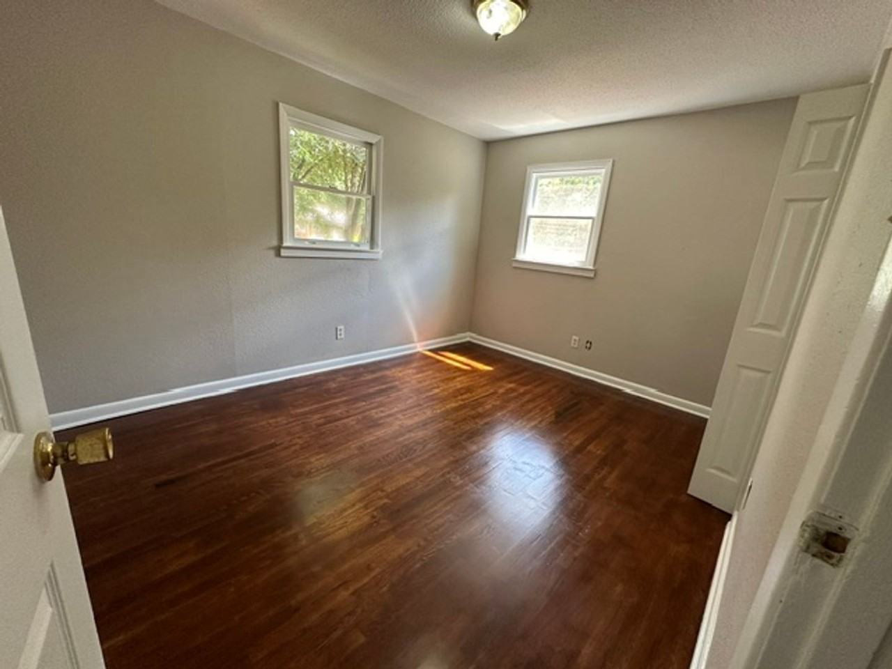 2339 2nd St - Photo 6 of 18