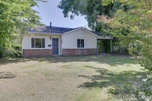 featured image of 4909 Bark Ln