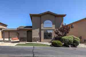 featured image of 340 N Windsor Dr