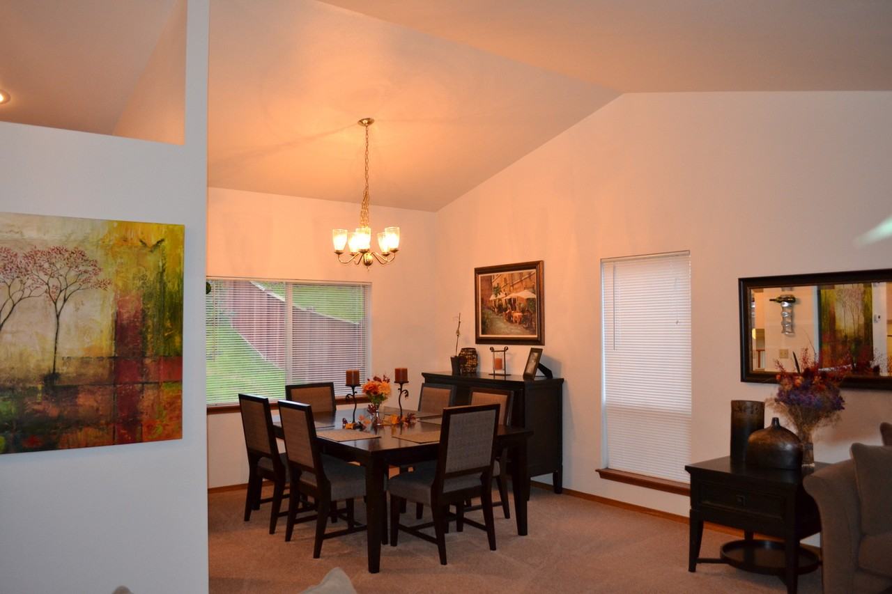 32621 20th Ave Sw - Photo 3 of 16