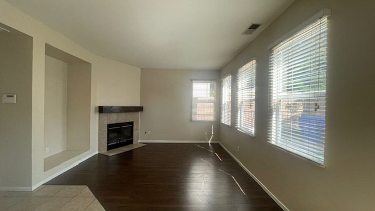 4701 Lagunita Way - Photo 3 of 26