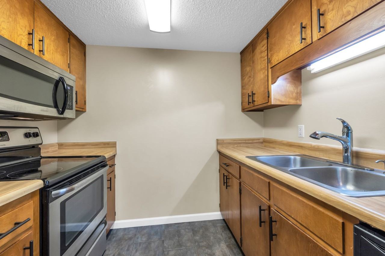 3634 Monte Vista Dr #3634 - Photo 6 of 12