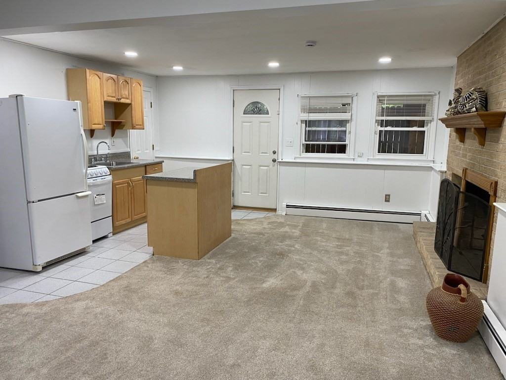 741 Erie St #NA - Photo 2 of 16