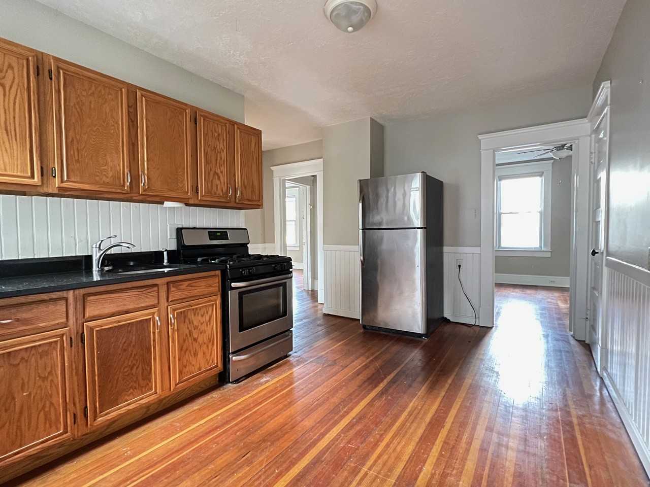 16 Sterling St #16 - Photo 2 of 15