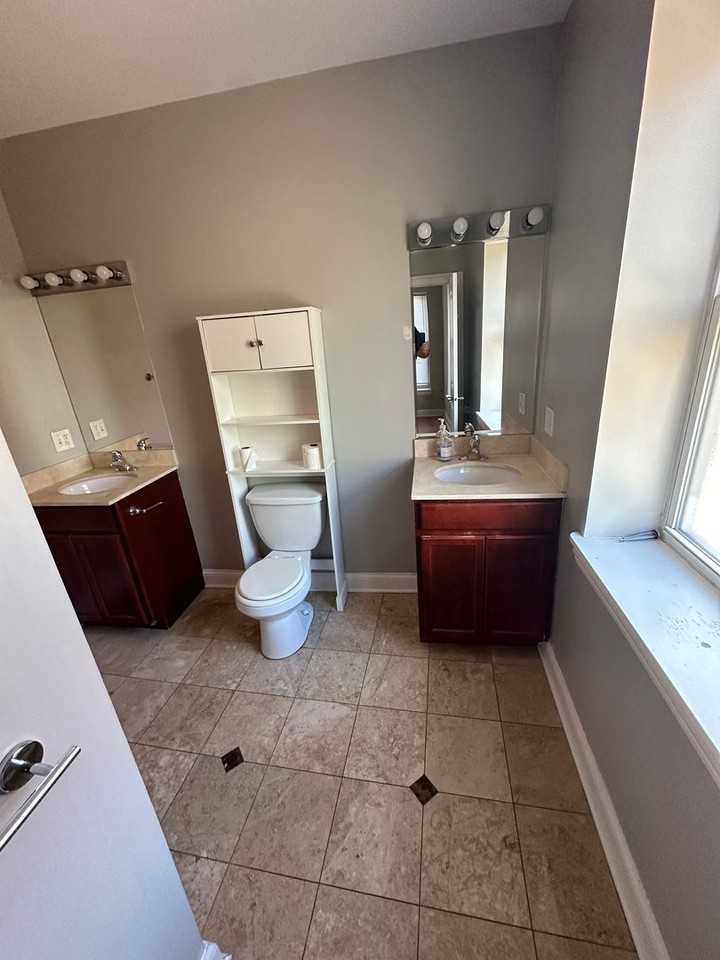 4656 N Monticello Ave #3 - Photo 6 of 11