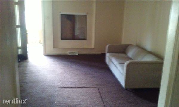 2402 East Ave - Photo 2 of 5