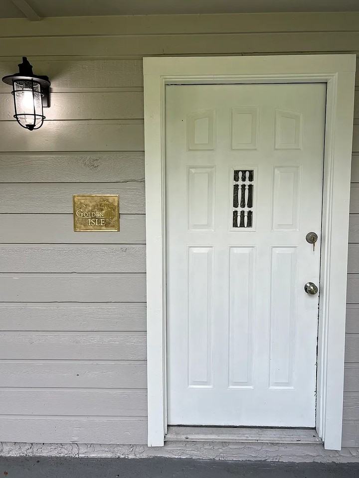 2146 Golden Isle Ct #NA - Photo 5 of 40