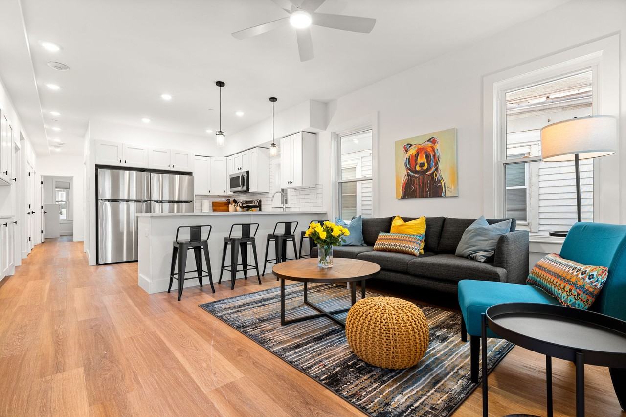 90 Forbes St #3 - Photo 7 of 18