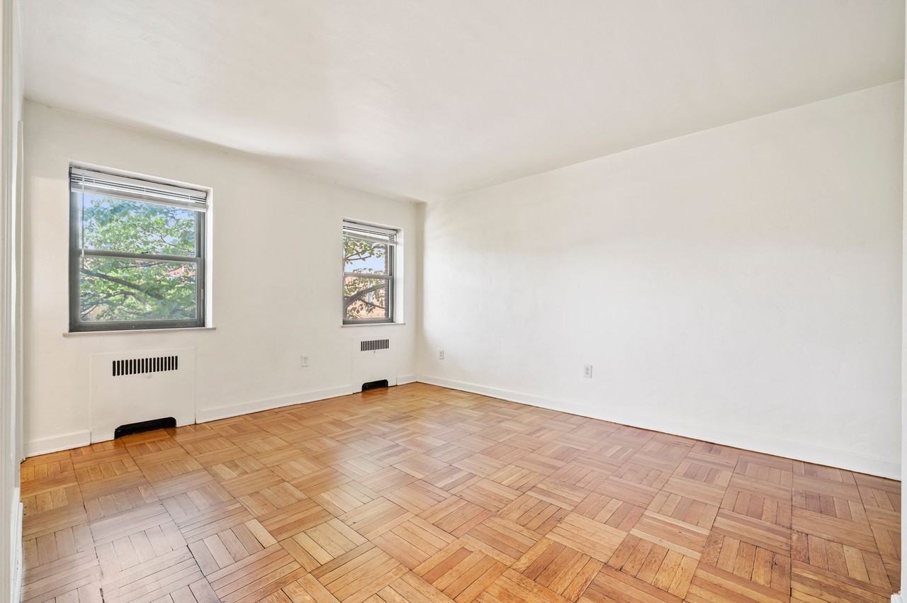 3336 Brownsville Rd - Photo 4 of 7