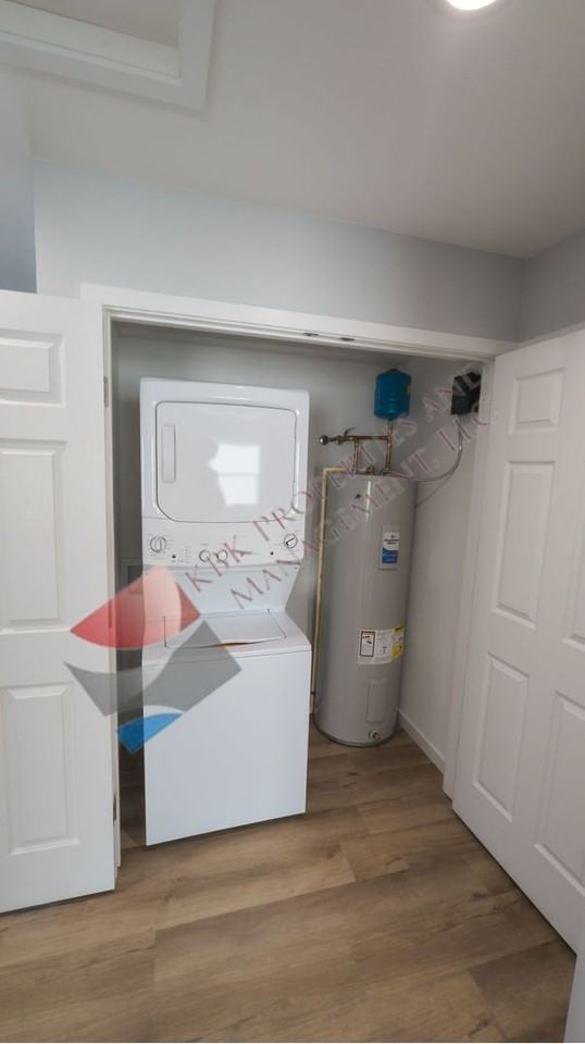 East Village - Photo 5 of 36