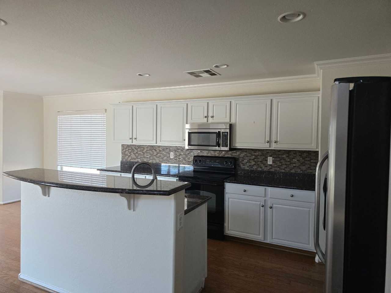 29136 North Red Finch Drive - Photo 3 of 12