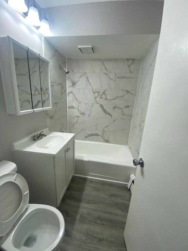 Dolton Manor Apartments LLC - Photo 3 of 6