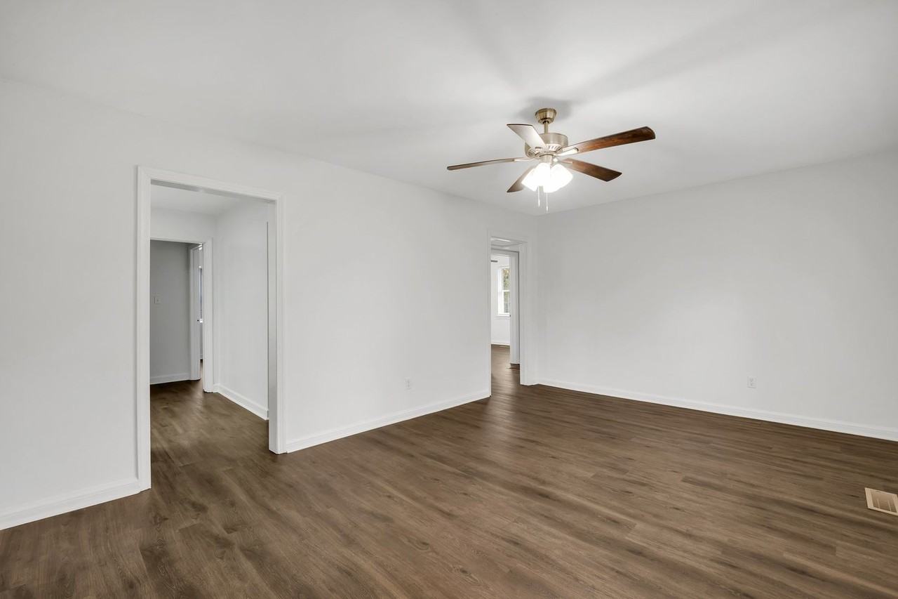 242 S Lipona Rd - Photo 5 of 24