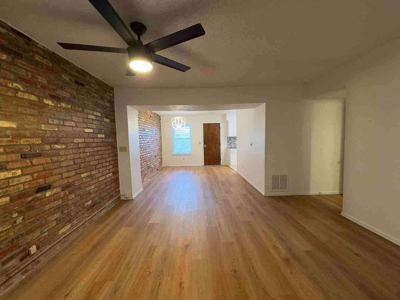 3325 Brookhollow Ct - Photo 6 of 41