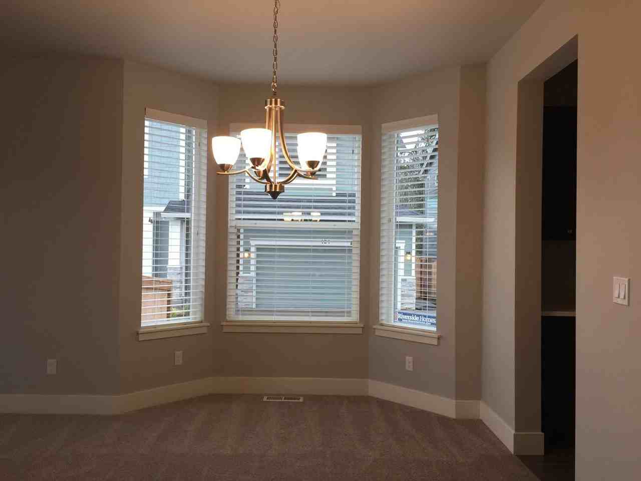 5807 Ne Pohlman Dr - Photo 4 of 12